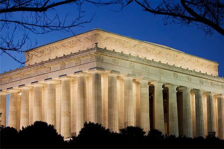 simsearch:625-00805879,k - Low angle view of a memorial building lit up at dusk, Lincoln Memorial, Washington DC, USA Stock Photo - Premium Royalty-Free, Code: 625-00839677