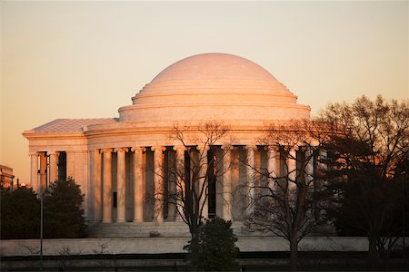 simsearch:625-00805879,k - Trees in front of a memorial building, Jefferson Memorial, Washington DC, USA Stock Photo - Premium Royalty-Free, Code: 625-00839680