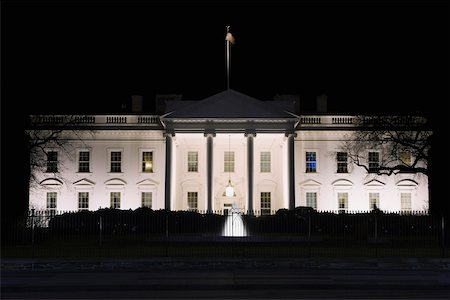 simsearch:625-00805879,k - Facade of a government building lit up at night, White House, Washington DC, USA Stock Photo - Premium Royalty-Free, Code: 625-00839699