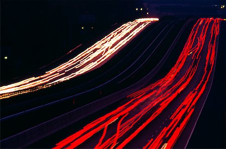 red trail - Metro system Train and Traffic in northern Virginia Stock Photo - Premium Royalty-Free, Code: 625-00840358