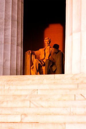 simsearch:841-07457532,k - Low angle view of an Abraham Lincoln statue, Lincoln Memorial, Washington DC, USA Stock Photo - Premium Royalty-Free, Code: 625-00840470