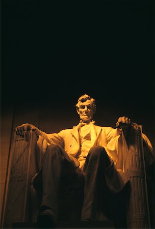 simsearch:841-07457532,k - Low angle view of an Abraham Lincoln statue, Lincoln Memorial, Washington DC, USA Stock Photo - Premium Royalty-Free, Code: 625-00840556