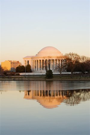 simsearch:625-00805879,k - Reflection of a building in water Jefferson Memorial, Washington DC USA Stock Photo - Premium Royalty-Free, Code: 625-01038686
