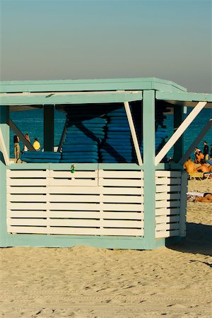 simsearch:625-00903103,k - Beach hut on the beach Stock Photo - Premium Royalty-Free, Code: 625-01039883