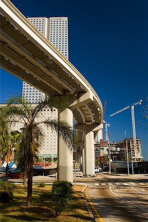 simsearch:625-01750061,k - Low angle view of an elevated road, Miami, Florida, USA Stock Photo - Premium Royalty-Free, Code: 625-01039992