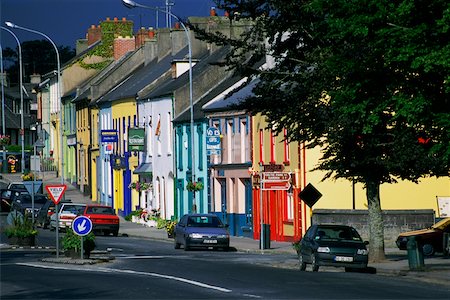 simsearch:625-01094222,k - Cars parked in front of a building, Adare, Republic of Ireland Stock Photo - Premium Royalty-Free, Code: 625-01040748