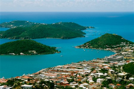 saint thomas - Vue aérienne de Charlotte Amalie et îles au large de la côte, St. Thomas, îles Vierges américaines Photographie de stock - Premium Libres de Droits, Code: 625-01041085