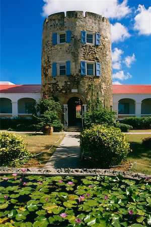 saint thomas - Faible angle vue d'un château, château de Barbe-Bleue, t. Thomas, îles Vierges américaines Photographie de stock - Premium Libres de Droits, Code: 625-01041082