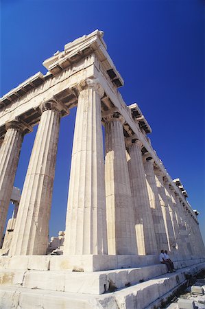 simsearch:630-03481463,k - Low angle view of old ruin colonnades in a shrine, Parthenon Athens, Greece Stock Photo - Premium Royalty-Free, Code: 625-01098324