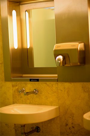 sepia bathroom - Interiors of a toilet Stock Photo - Premium Royalty-Free, Code: 625-01250682