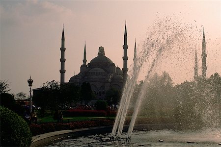 simsearch:841-03067143,k - Fountain in front of a mosque, Blue Mosque, Istanbul, Turkey Stock Photo - Premium Royalty-Free, Code: 625-01251695