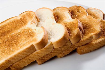 simsearch:625-01261270,k - Close-up of toast in a plate Stock Photo - Premium Royalty-Free, Code: 625-01264633