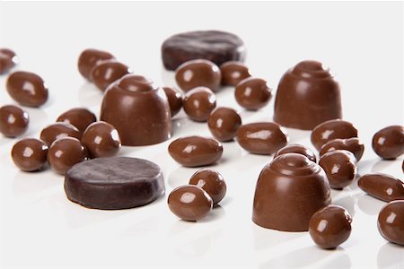 simsearch:625-01250196,k - Close-up of chocolate candy Stock Photo - Premium Royalty-Free, Code: 625-01264651
