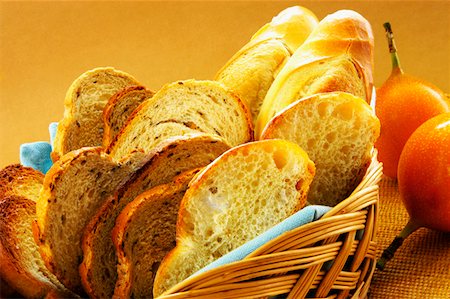 simsearch:625-01261270,k - Close-up of bread in a basket with fruits Stock Photo - Premium Royalty-Free, Code: 625-01260583