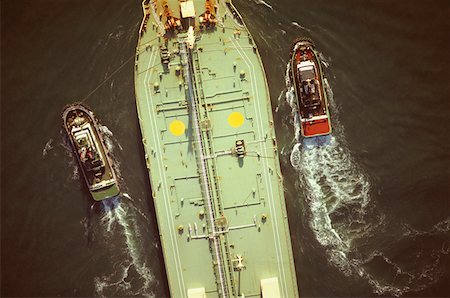 High angle view of a supertanker, Osaka Prefecture, Japan Foto de stock - Sin royalties Premium, Código: 625-01260873