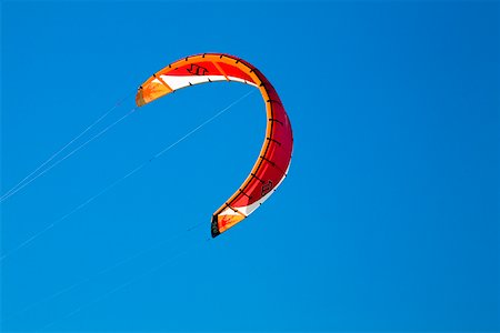 simsearch:625-00805928,k - Low angle view of a kite flying, Florida Keys, Florida, USA Stock Photo - Premium Royalty-Free, Code: 625-01744754