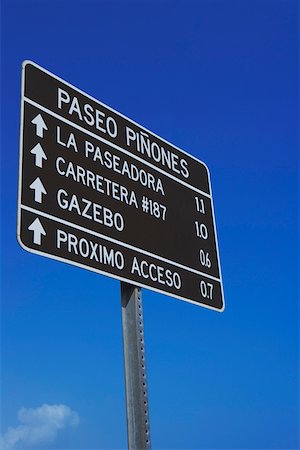 simsearch:625-01094222,k - Low angle view of a signboard, Pinones Beach, Puerto Rico Stock Photo - Premium Royalty-Free, Code: 625-01747078