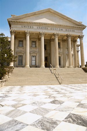 simsearch:625-01750061,k - Low angle view of a government building, U.S. Customs House, Charleston, South Carolina, USA Stock Photo - Premium Royalty-Free, Code: 625-01750175