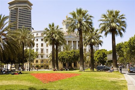 simsearch:625-01750061,k - Palm trees in front of a building Barcelona, Spain Stock Photo - Premium Royalty-Free, Code: 625-01750491