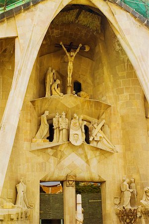 simsearch:625-01751332,k - Statues on the wall of a church, Sagrada Familia, Barcelona, Spain Stock Photo - Premium Royalty-Free, Code: 625-01750560