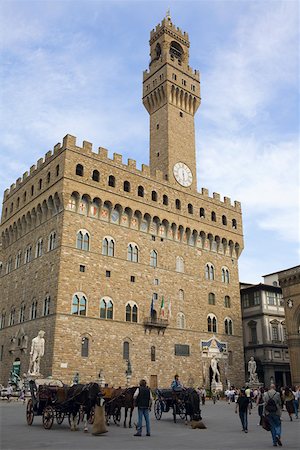 simsearch:625-01751332,k - Horse carts in front of a palace, Pallazo Vecchio, Piazza Della Signoria, Florence, Italy Stock Photo - Premium Royalty-Free, Code: 625-01751291