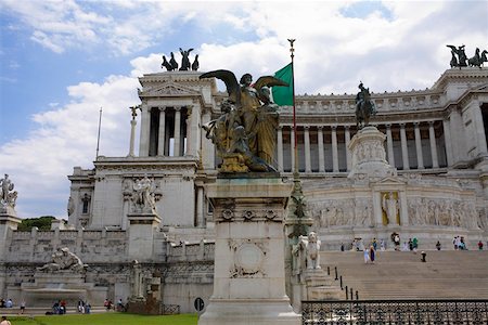 simsearch:625-01751332,k - Low angle view of a monument, Vittorio Emanuele Monument, Piazza Venezia, Rome, Italy Stock Photo - Premium Royalty-Free, Code: 625-01751388