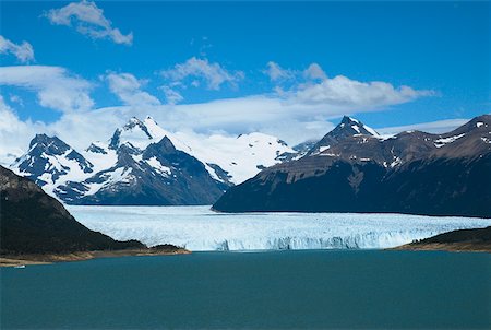 perito moreno glacier - Lake passing through a mountain range, Moreno Glacier, Argentine Glaciers National Park, Lake Argentino, El Calafate, Patagonia Stock Photo - Premium Royalty-Free, Code: 625-01751719