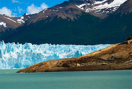 perito moreno glacier - Glaciers in front of mountains, Moreno Glacier, Argentine Glaciers National Park, Lake Argentino, El Calafate, Patagonia Stock Photo - Premium Royalty-Free, Code: 625-01751742