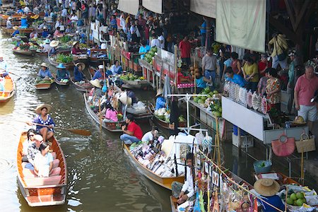 simsearch:841-06444990,k - High angle view of a market, Floating Market, Thailand Stock Photo - Premium Royalty-Free, Code: 625-01753048