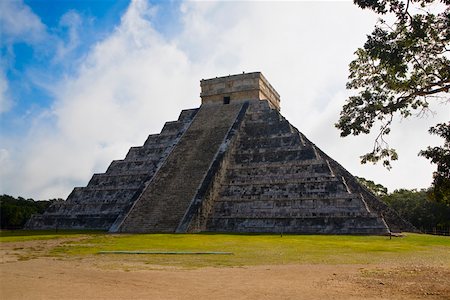simsearch:630-03481463,k - Pyramid on a landscape, Chichen Itza, Yucatan, Mexico Stock Photo - Premium Royalty-Free, Code: 625-02267888