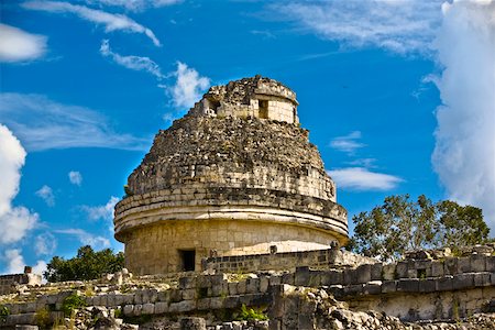 simsearch:630-03481463,k - Low angle view of an Observatory, Chichen Itza, Yucatan, Mexico Stock Photo - Premium Royalty-Free, Code: 625-02267893
