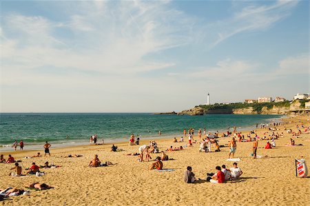 simsearch:625-00903103,k - Tourists on the beach, Grande Plage, Phare de Biarritz, Biarritz, France Stock Photo - Premium Royalty-Free, Code: 625-02928454