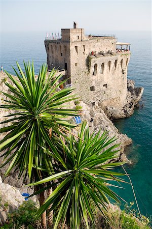 Old ruins at the seaside, Cetara, Costiera Amalfitana, Salerno, Campania, Italy Stock Photo - Premium Royalty-Free, Code: 625-02928668