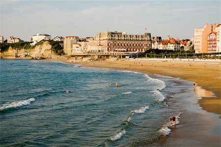 simsearch:625-00903103,k - Waves on the beach, Grande Plage, Hotel du Palais, Biarritz, France Stock Photo - Premium Royalty-Free, Code: 625-02928688