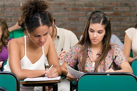 University students studying in a classroom Stock Photo - Premium Royalty-Free, Code: 625-02932182