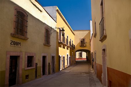 simsearch:625-01751647,k - Empty alley in a city, Callejon De Veyna, Zacatecas, Zacatecas State, Mexico Stock Photo - Premium Royalty-Free, Code: 625-02933468