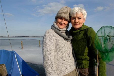 Portrait of two mature women with a dip net Stock Photo - Premium Royalty-Free, Code: 628-00920217