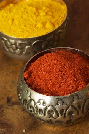simsearch:628-02228100,k - Curry and cayenne pepper in dishes Stock Photo - Premium Royalty-Free, Code: 628-01495044