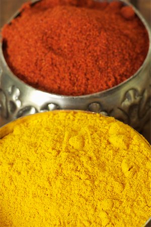 simsearch:628-02228100,k - Curry and cayenne pepper in dishes Stock Photo - Premium Royalty-Free, Code: 628-01495050