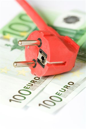 simsearch:628-02953757,k - Plug on one hundred euro notes, Germany Stock Photo - Premium Royalty-Free, Code: 628-02953728