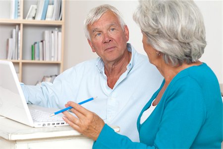 elderly lady talking to people - Senior couple using laptop Stock Photo - Premium Royalty-Free, Code: 628-03201129