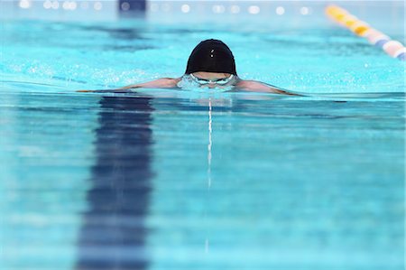 simsearch:858-06756400,k - Young Man Swimming Breaststroke Stock Photo - Premium Royalty-Free, Code: 622-05786836