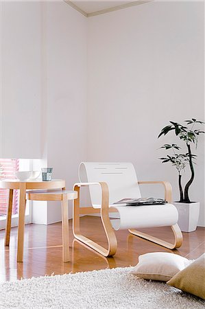 simsearch:693-06667961,k - Modern Chair And Table In Room Stock Photo - Premium Royalty-Free, Code: 622-06009880