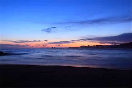 simsearch:614-06814364,k - Beautiful View Of Seashore At Dusk Stock Photo - Premium Royalty-Free, Code: 622-06191455