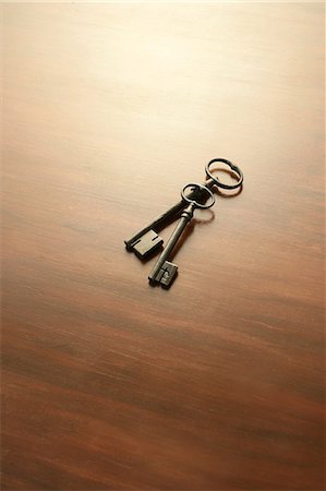 simsearch:600-03445182,k - Two old keys Stock Photo - Premium Royalty-Free, Code: 622-06369965
