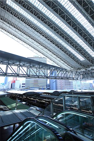 station interior - Osaka JR train station Stock Photo - Premium Royalty-Free, Code: 622-06397920