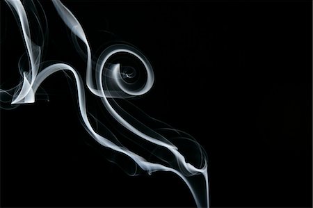 flowing - White smoke on black background Stock Photo - Premium Royalty-Free, Code: 622-06486737