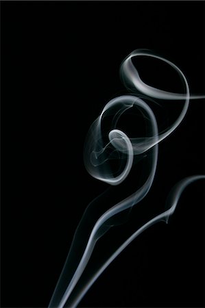 simsearch:622-06809285,k - White smoke on black background Stock Photo - Premium Royalty-Free, Code: 622-06486746