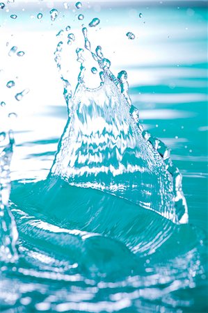 Water splash Stock Photo - Premium Royalty-Free, Code: 622-06548915