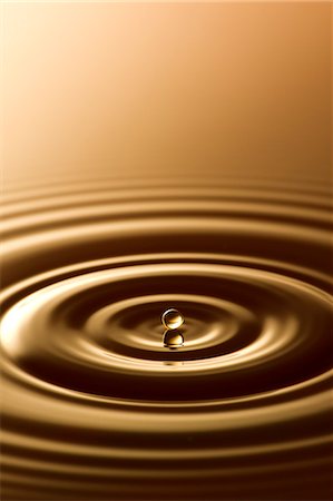 dripping - Ripples in coffee Stock Photo - Premium Royalty-Free, Code: 622-06900251